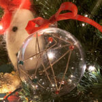 the guitarwrist – guitar string Christmas Bauble £10